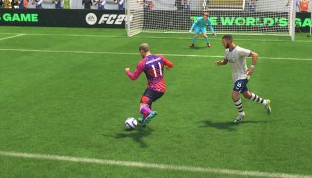 Antoine Griezmann uses his Finesse Shot PlayStyle Plus in EA Sports FC 24